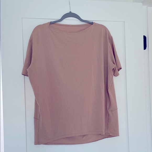 Lululemon Casual Short Sleeve Top - Picture 1 of 6